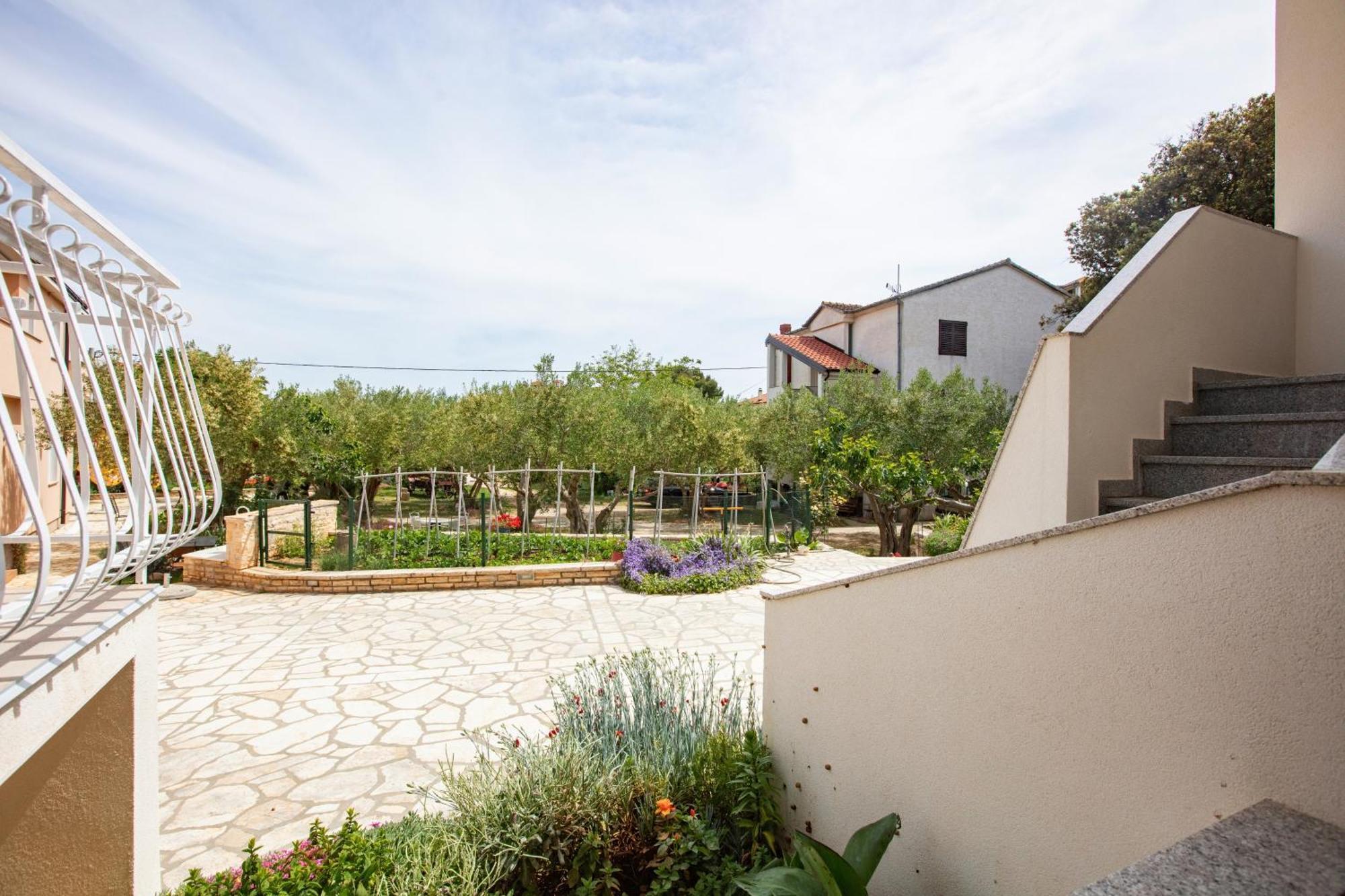 Apartments With A Parking Space Pakostane, Biograd - 22375 Ngoại thất bức ảnh